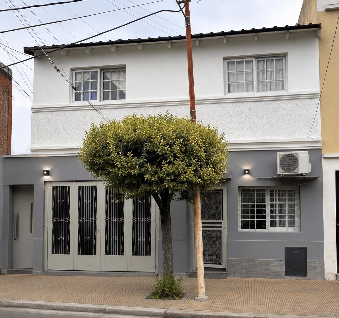Foto de Casa ideal para inversión o familia multifamiliar, imagen 1