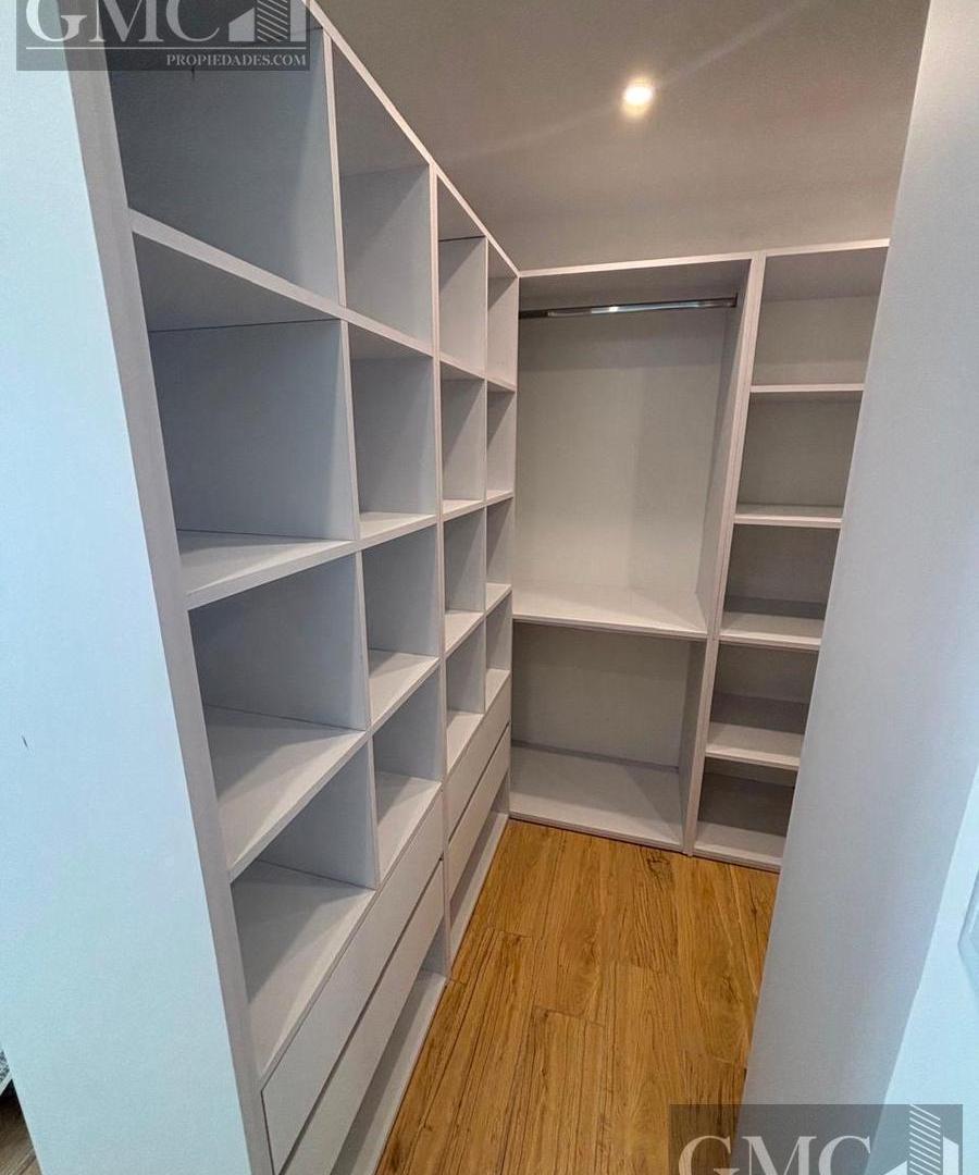 Foto de Departamento 3 ambientes a la calle con balcon y vista al mar, imagen 4