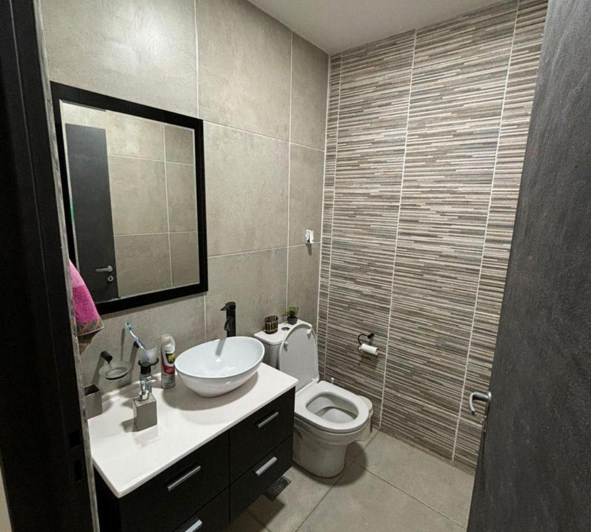 Foto de CASA NIVEL GERENCIAL EN CIPOLLETTI, imagen 5