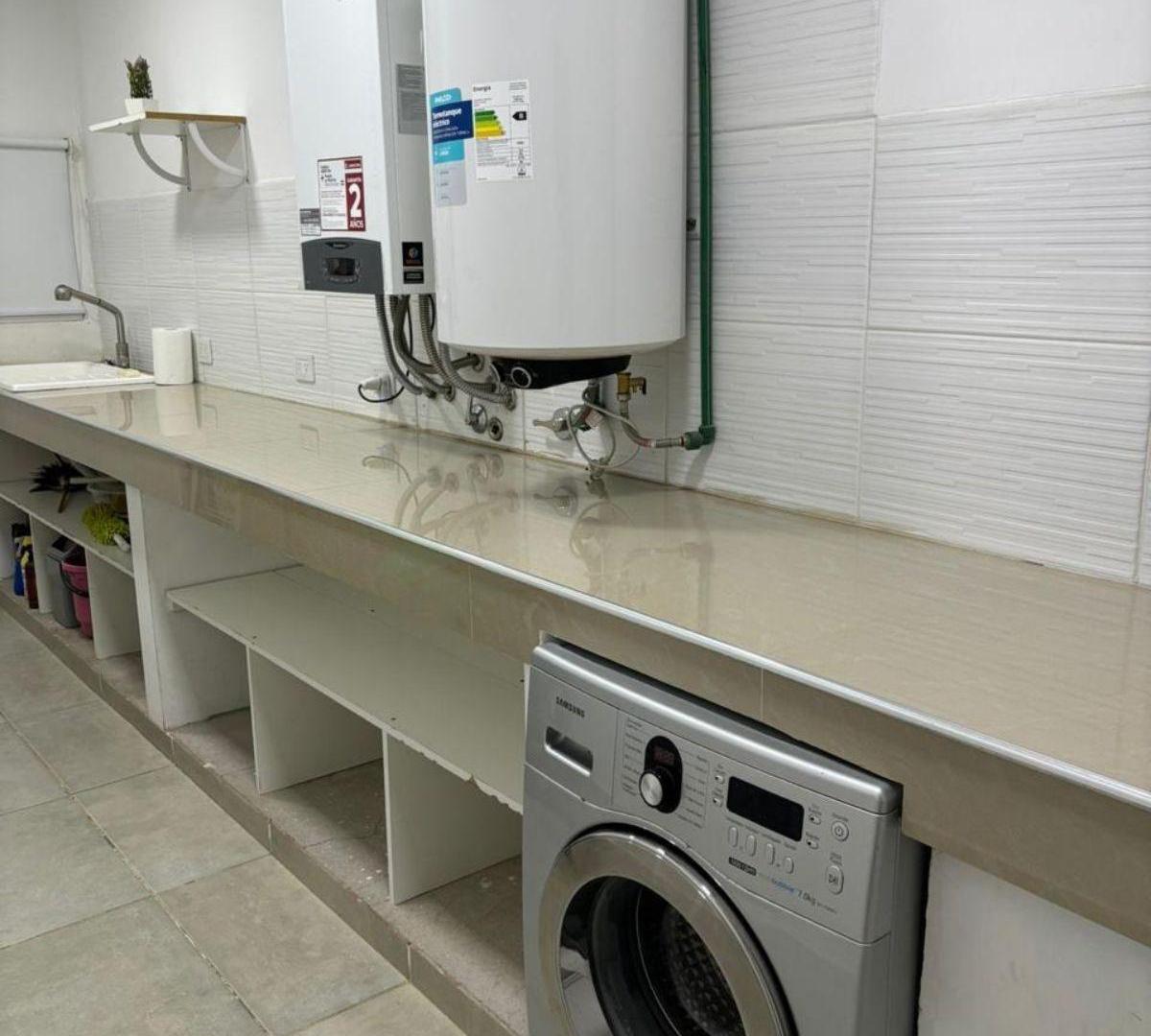Foto de CASA NIVEL GERENCIAL EN CIPOLLETTI, imagen 2