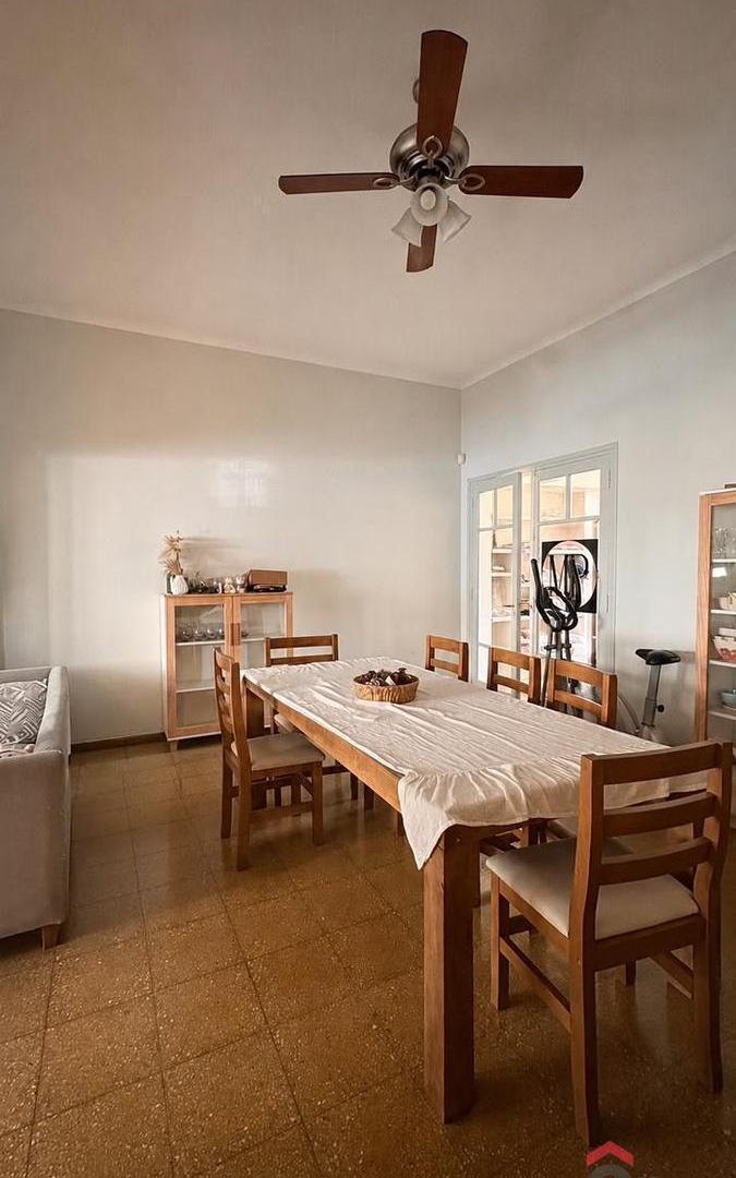 Foto de Casa en venta, Pehuajó, centro, con pileta, quincho, jardín, garaje, 4, imagen 5