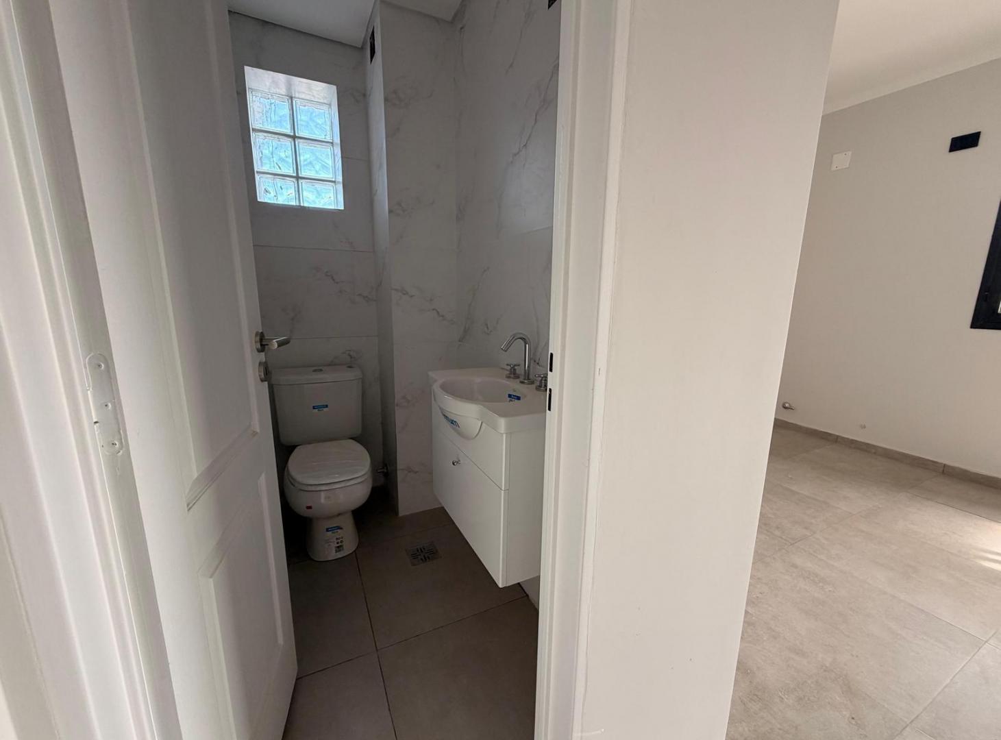 Foto de Venta departamento con cochera, imagen 2