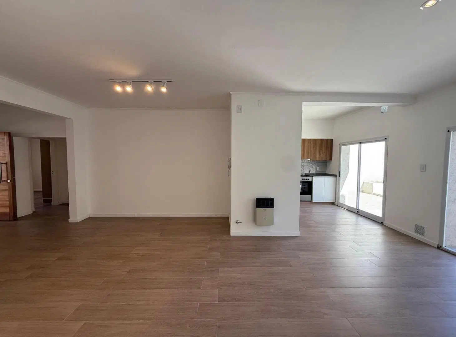 VENTA-CASA-LUMINOSA-SARGENTO CABRAL 8