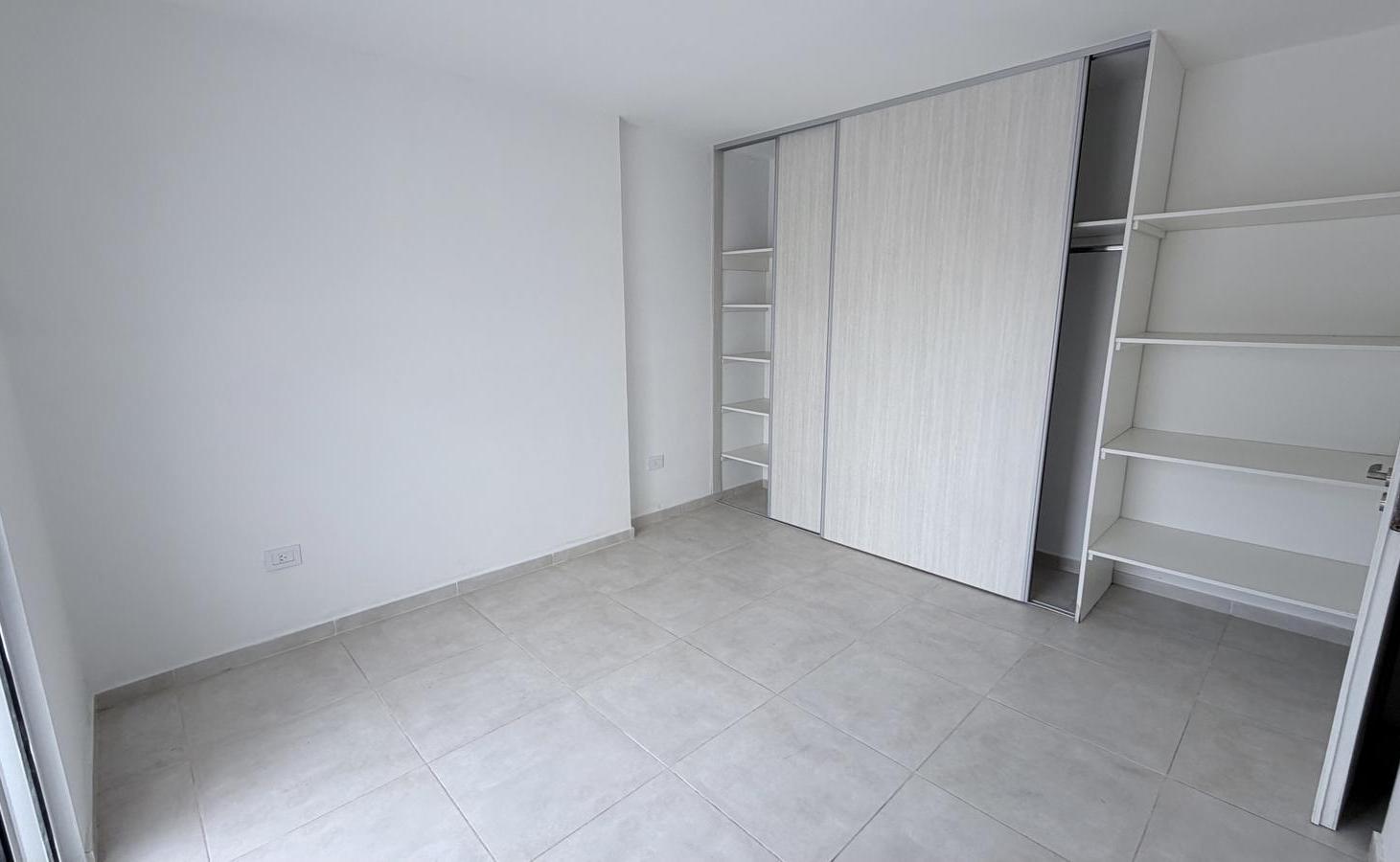 Foto de VENTA-DEPARTAMENTO-INTERNO-PLANTA ALTA, imagen 3