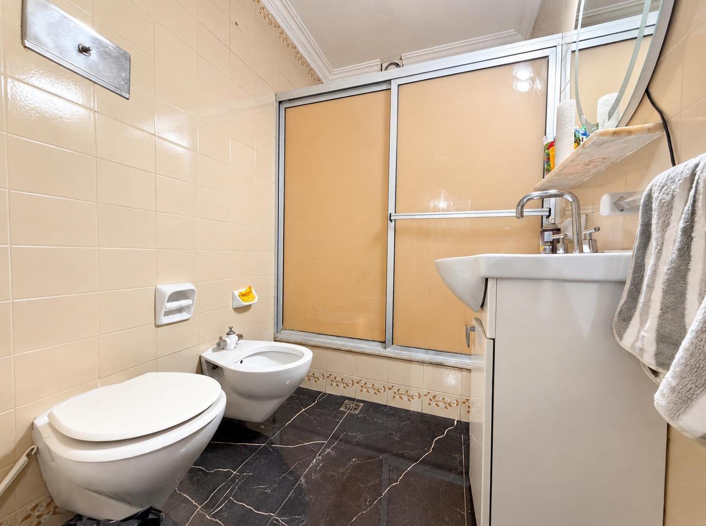 Foto de Venta Casa Guadalupe a metros de la costanera 5 dormitorios, imagen 5