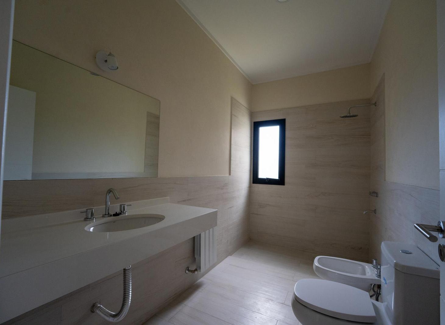 Foto de VENTA - SANTA FE - CASA - LA RESERVA - 3 DORMITORIOS - A ESTRENAR, imagen 1