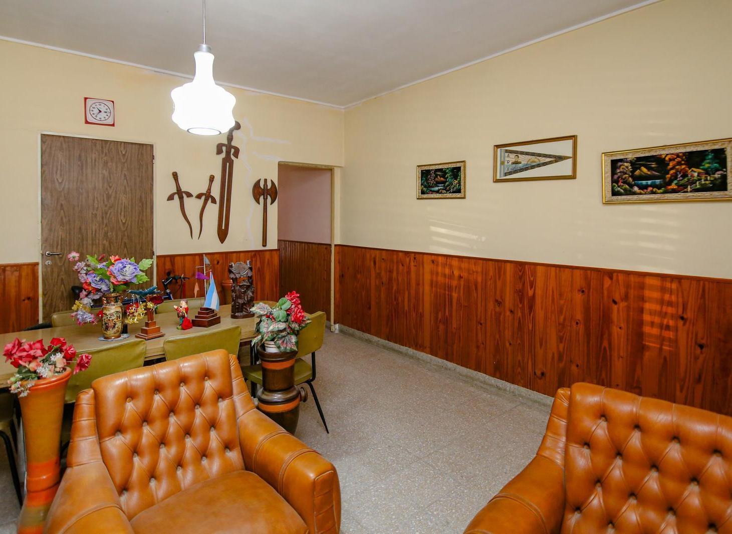 Foto de Casa a refaccionar, flipping, 260 m2, B Fomento 9 de Julio, 3 dorm. 2, imagen 4