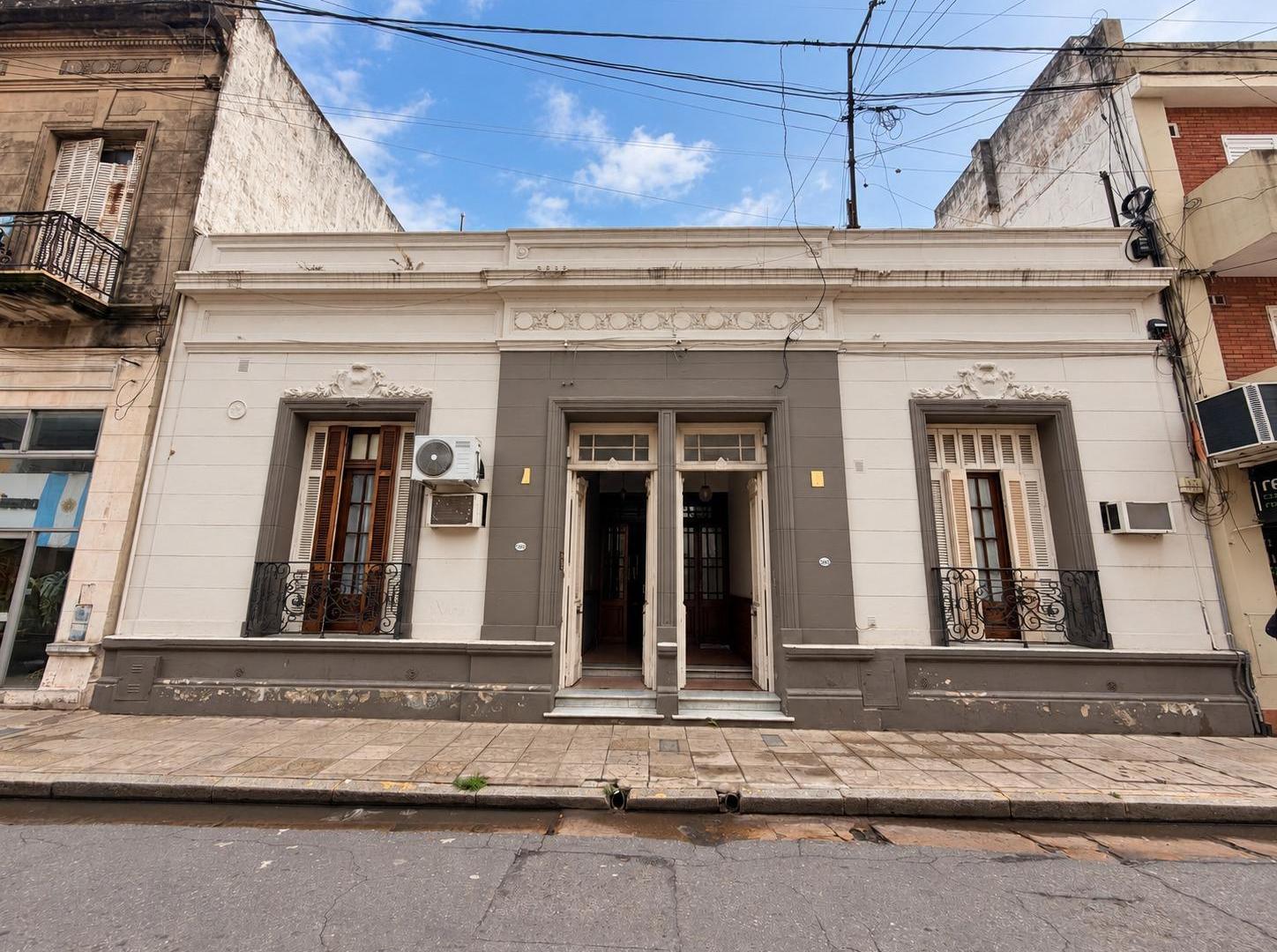 Foto de Casa y estudio jurídico en venta en Santa Fe 9 ambientes, imagen 3