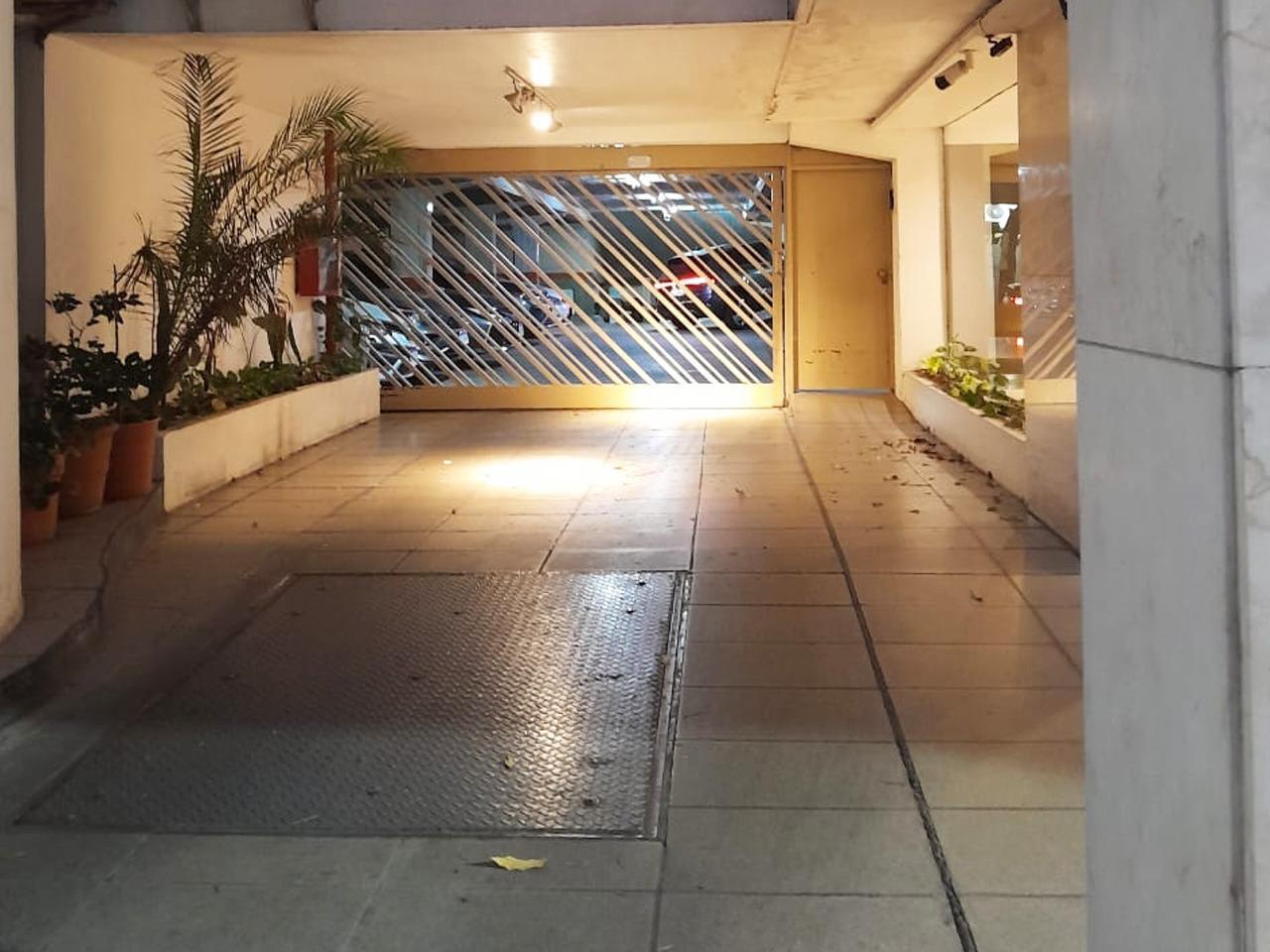 Foto de COCHERA CUBIERTA EN VENTA EN EL BARRIO DE BELGRANO, CAPITAL FEDERAL, imagen 3