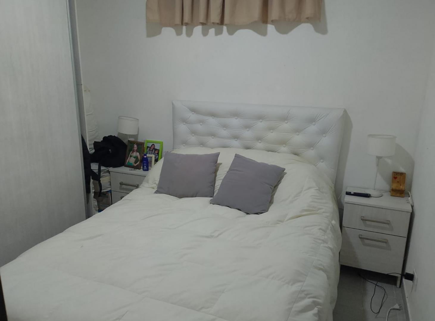 Foto de HERMOSA CASA EN VENTA CON GRAN JARDIN Y 6 DORMITORIOS EN LONGCHAMPS, imagen 1