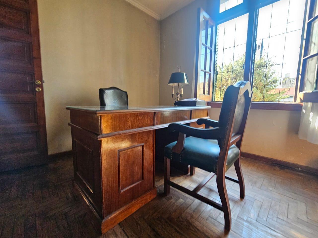 Foto de CASA ESTILO INGLÉS CON PILETA EN VENTA EN LOMAS DE ZAMORA, imagen 4