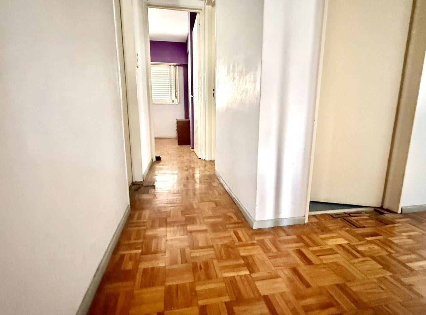 Foto de MUY LINDO DEPARTAMENTO DE 4 AMBIENTES CON BALCON EN VENTA EN ALMAGRO, imagen 5