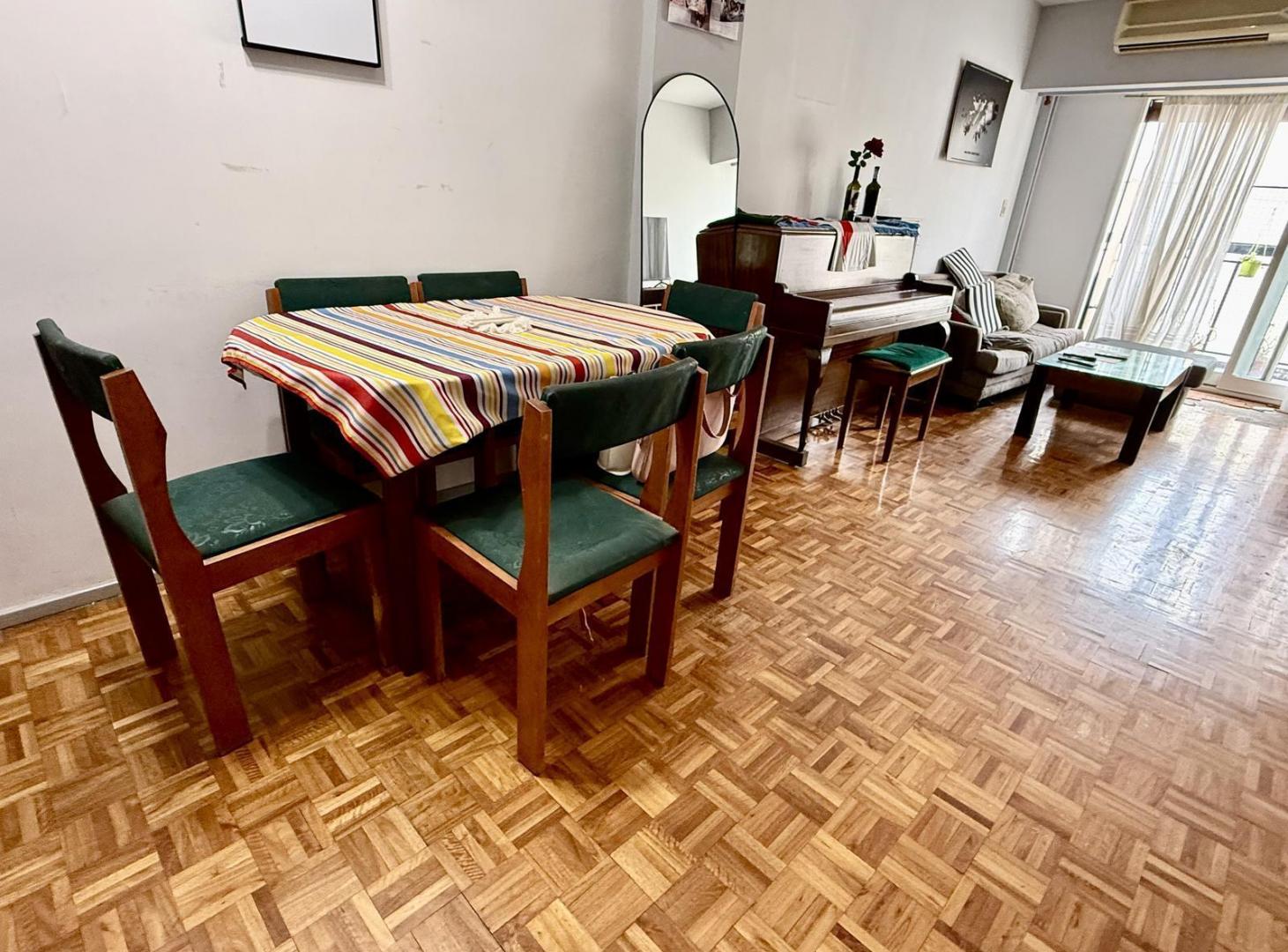 Foto de MUY LINDO DEPARTAMENTO DE 4 AMBIENTES CON BALCON EN VENTA EN ALMAGRO, imagen 4