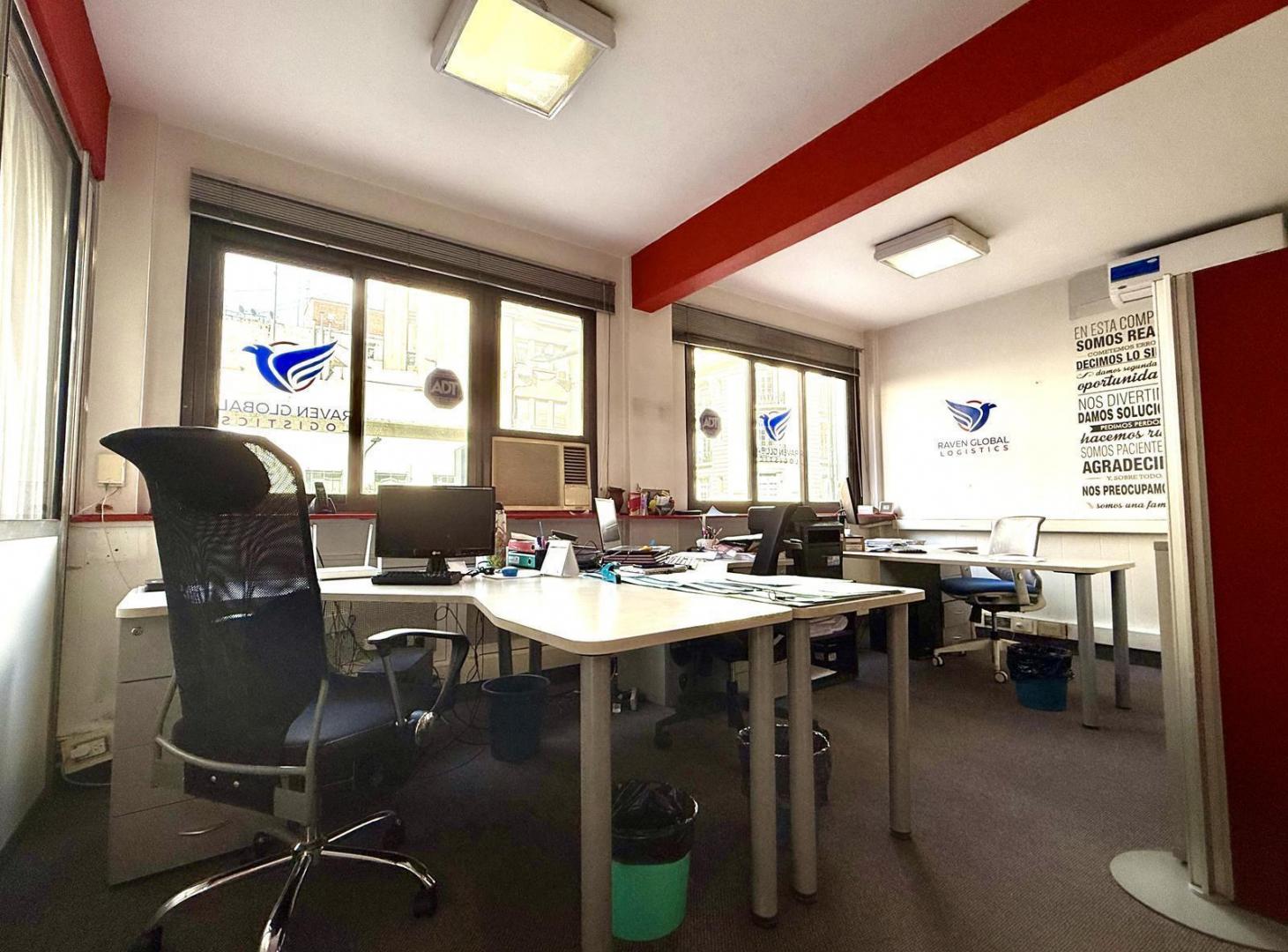 Foto de COMODA Y FUNCIONAL OFICINA MONOAMBIENTE DIVISIBLE EN VENTA EN, imagen 4
