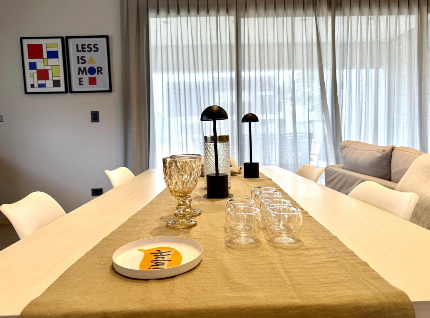 Foto de MODERNA CASA DE UNA SOLA PLANTA CON 3 DORMITORIOS EN VENTA EN EL BARRIO, imagen 5