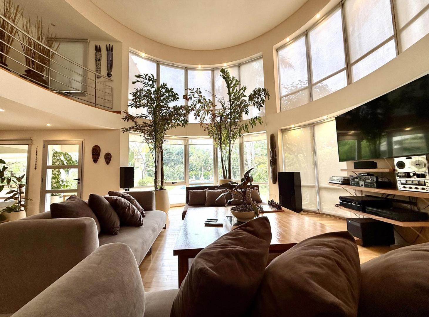 Foto de HERMOSA CASA CON 3 DORMITORIOS Y PILETA EN BARRIO CERRADO VILLA OLIVOS, imagen 5