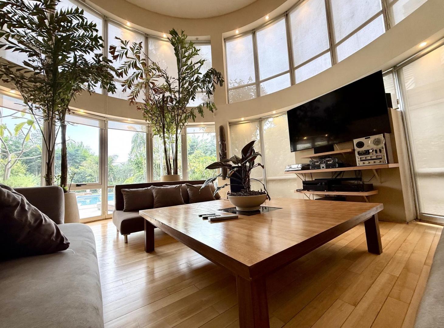 Foto de HERMOSA CASA CON 3 DORMITORIOS Y PILETA EN BARRIO CERRADO VILLA OLIVOS, imagen 4