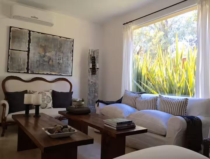 Foto de HERMOSA CASA CON 4 DORMITORIOS Y PILETA EN VENTA EN LOS POTRILLOS, imagen 4