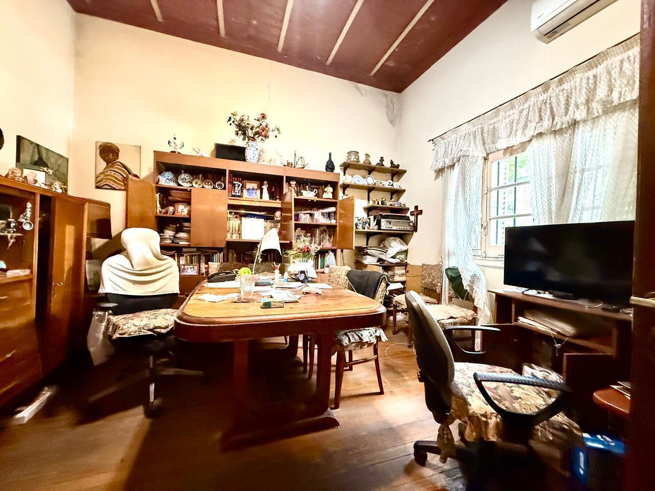 Foto de PH A RECICLAR DE 4 AMBIENTES CON GRAN PATIO APTO CREDITO EN VENTA EN, imagen 1