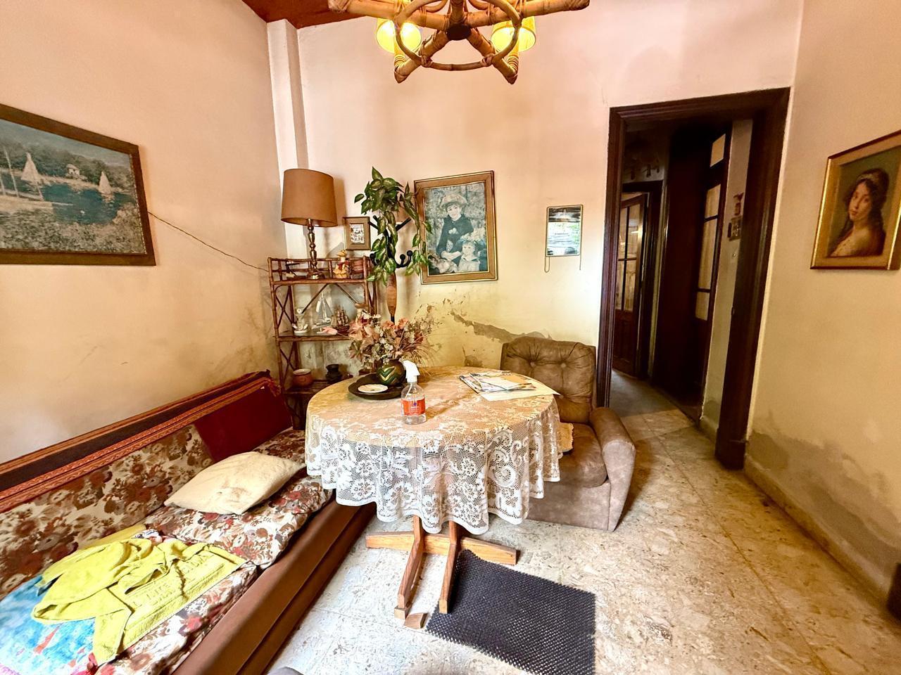 Foto de OPORTUNIDAD! PH DE 4 AMBIENTES CON GRAN PATIO APTO CREDITO A RECICLAR, imagen 5