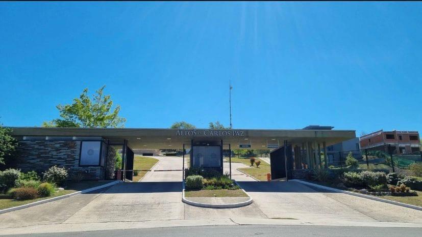 Foto de VENTA LOTE COUNTRY ALTOS DE CARLOS PAZ CON ESCRITURA 1.400M2, imagen 1