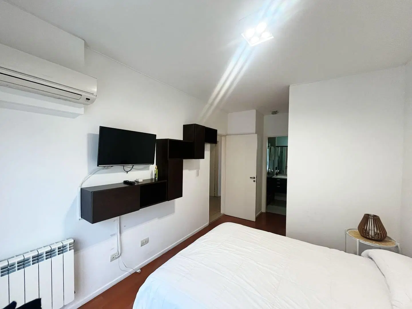 VENTA DUPLEX VILLA DEL LAGO 3 DORM 3 BAÑOS CON BAJADA AL LAGO 2