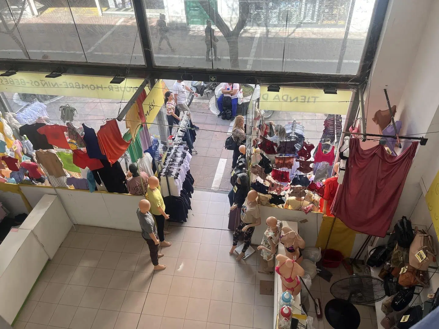 VENTA LOCAL CORDOBA CENTRO SOBRE PEATONAL 680 MTS 5