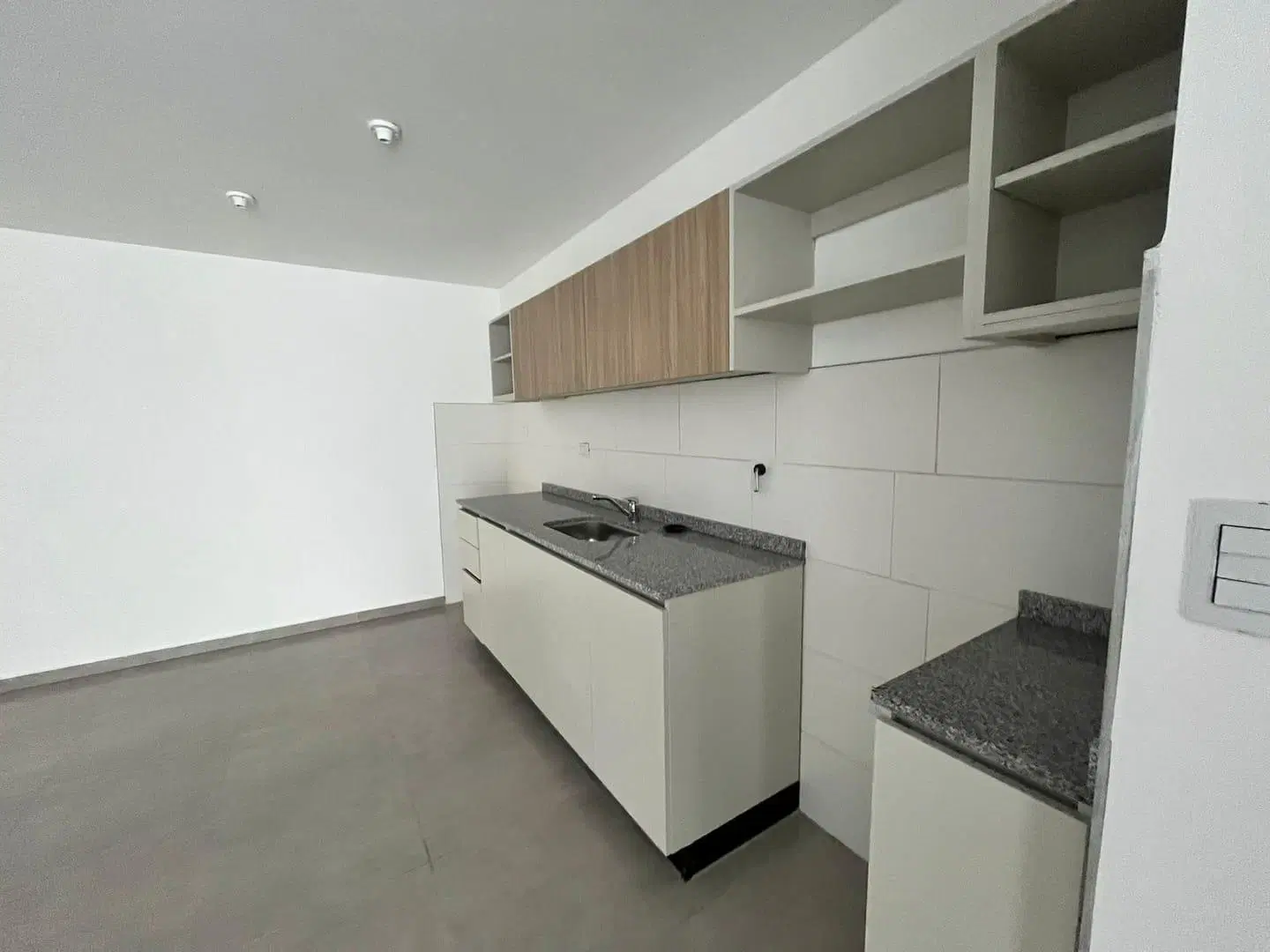 VENTA DEPTO CARLOS PAZ 3 DORMITORIOS COCHERA PILETA EDIFICIO NAMBA 2