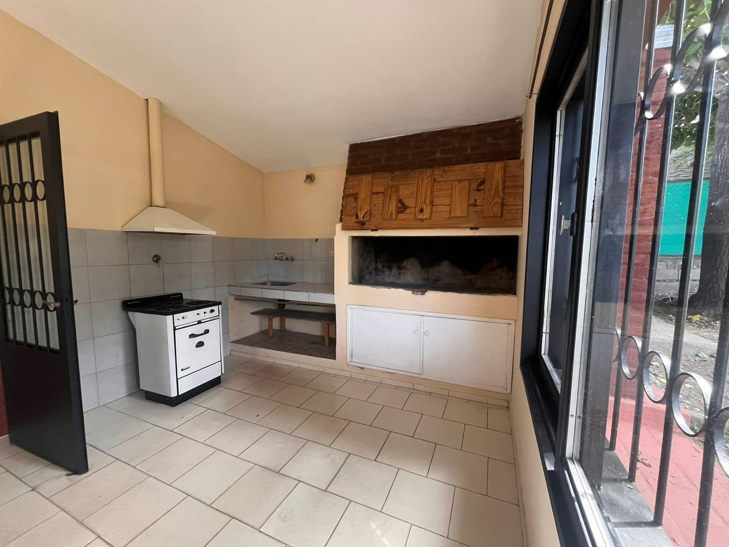Foto de VENTA CASA CARLOS PAZ 3 DORMITORIOS 2 BAÑOS PARQUE SOL. DE LAS ENSENADAS, imagen 2