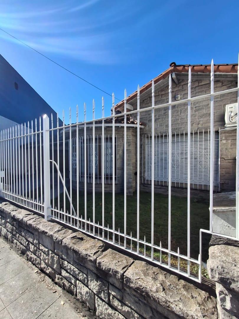 Foto de VENTA DE CASA 3 DORMITORIOS CON COCHERA PARQUE TEMPERLEY BANFIELD, imagen 5