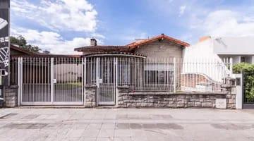 Foto de VENTA DE CASA 3 DORMITORIOS CON COCHERA PARQUE TEMPERLEY BANFIELD, imagen 4