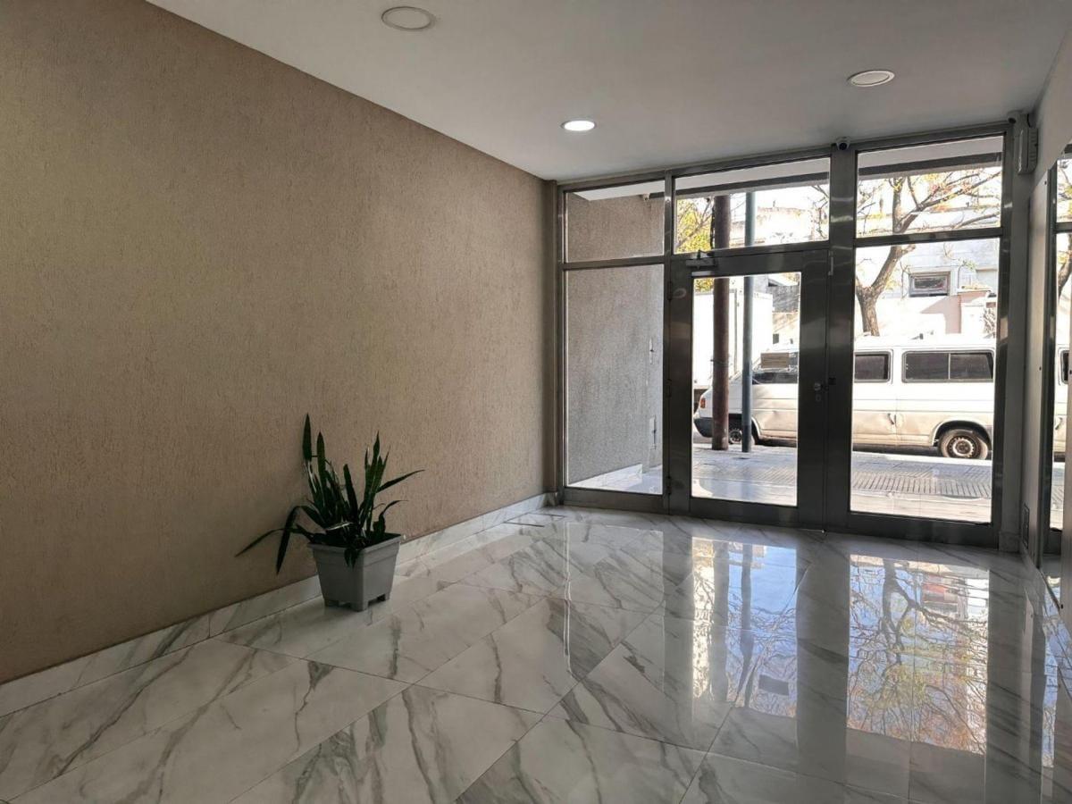 Foto de VENTA DE DEPARTAMENTO 2 AMBIENTES EN CABA FLORES, imagen 2