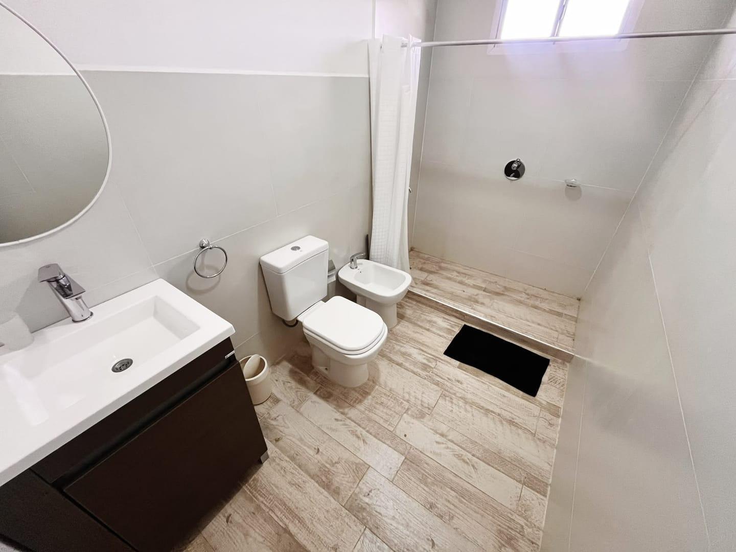 Foto de VENTA CASA A ESTRENAR 2 DORMITORIOS PILETA ESTANCIA VIEJA APTO CREDITO, imagen 2