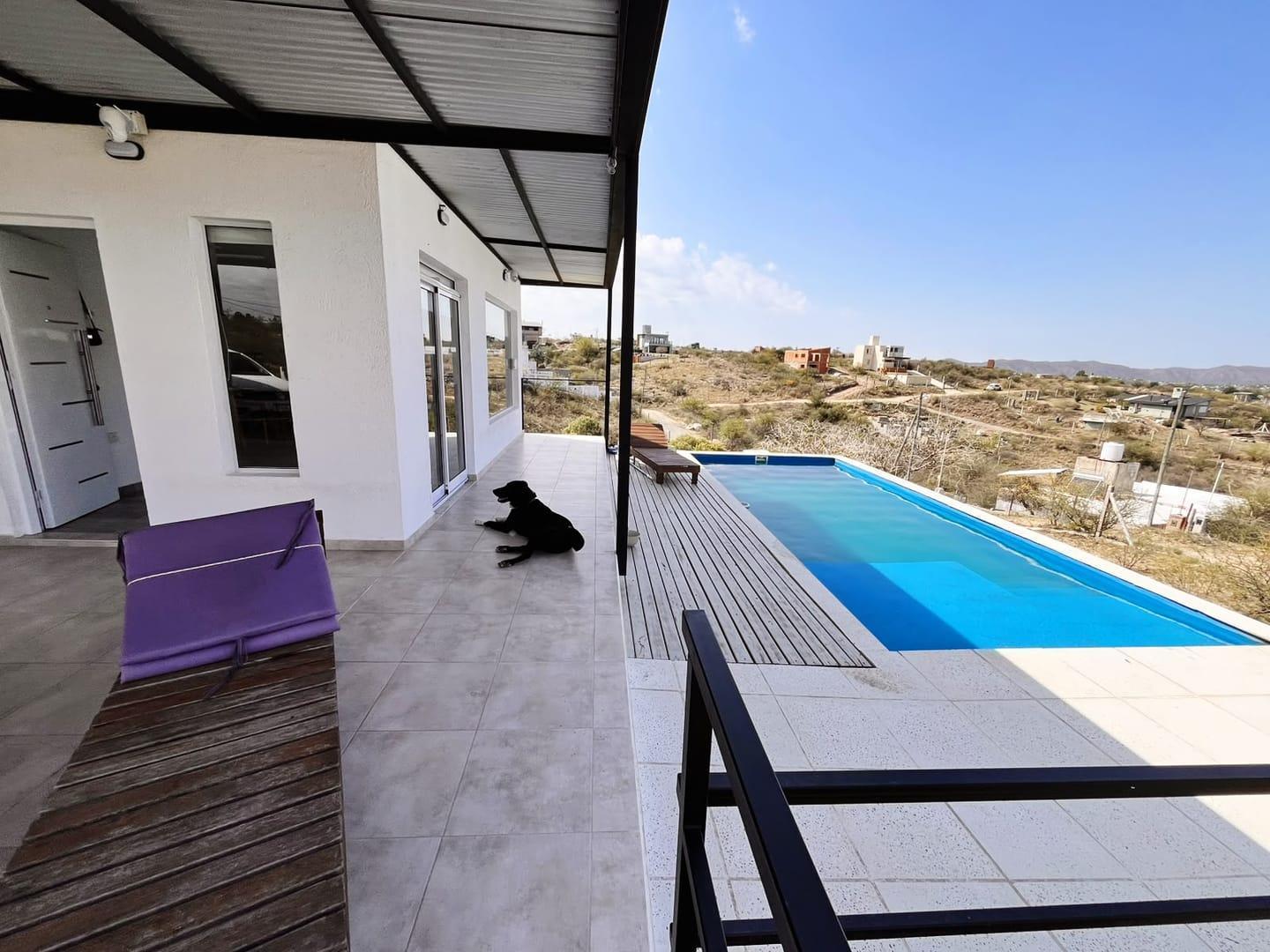 Foto de VENTA CASA 3 DORMITORIOS CON PILETA ESTANCIA VIEJA APTO CREDITO, imagen 3