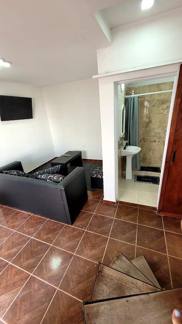 Foto de VENTA COMPLEJO 3 DPT + 1 DUPLEX + CASA + QUINCHO + PILETA, imagen 3