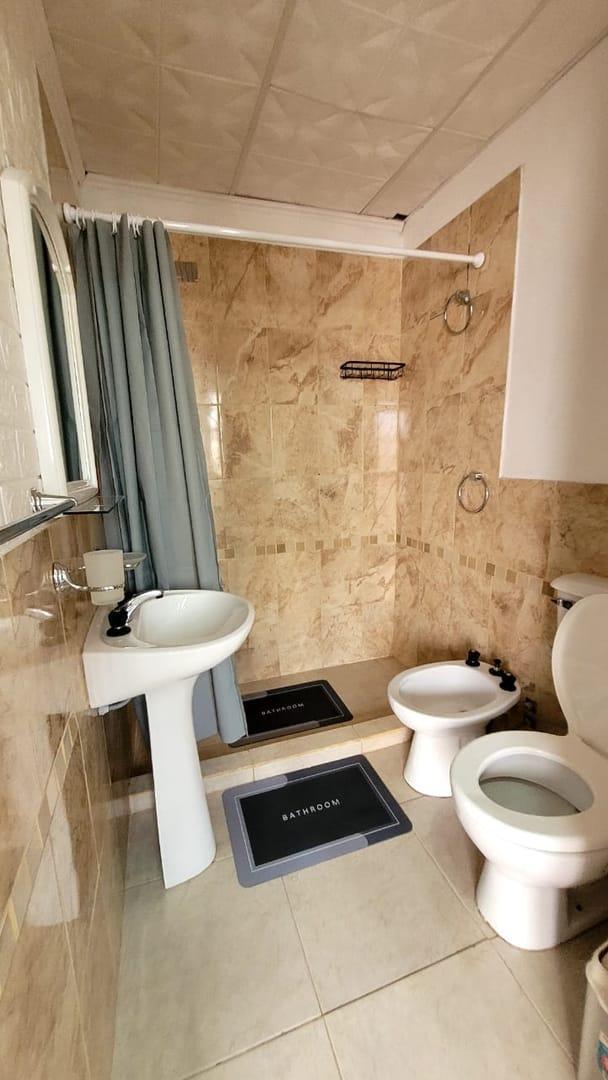 Foto de VENTA COMPLEJO 3 DPT + 1 DUPLEX + CASA + QUINCHO + PILETA, imagen 4