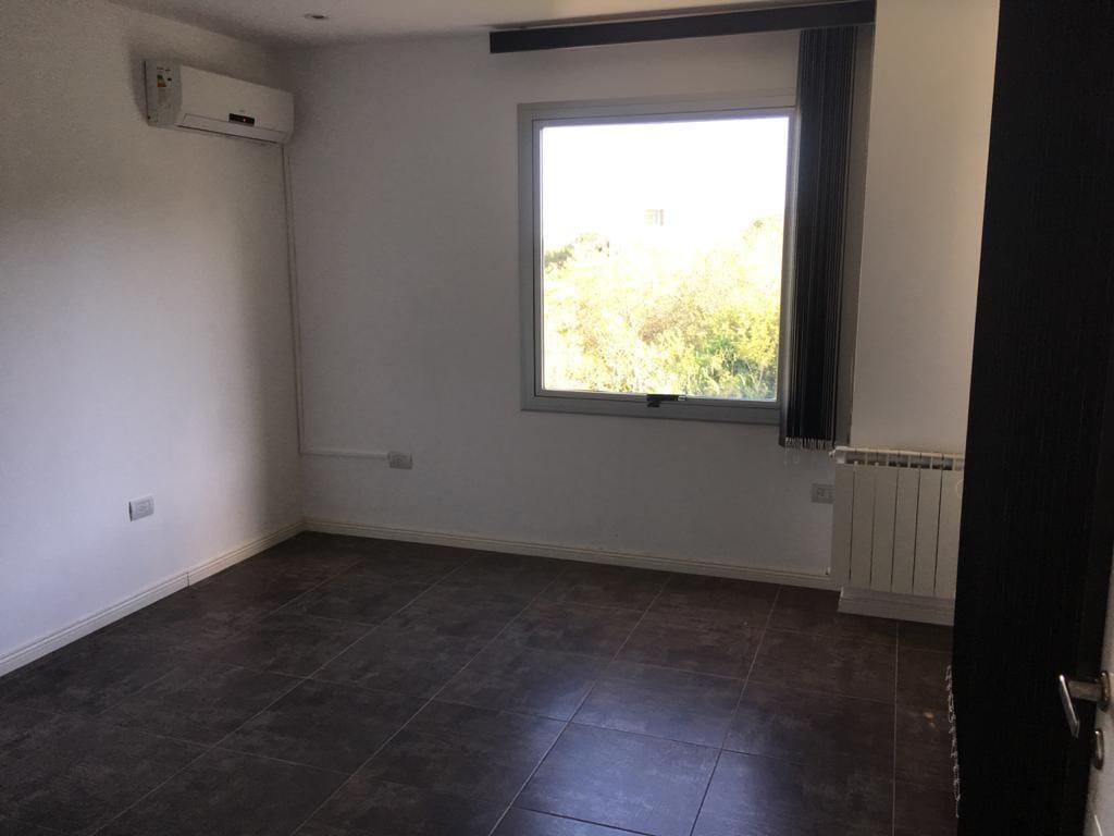 Foto de Alquiler casa de categoría - Estancia Q2 - Mendiolaza, imagen 2