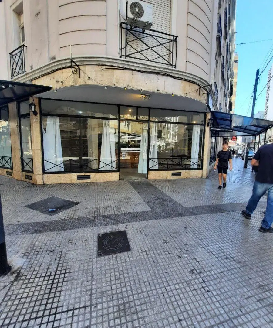 Local Comercial 120 m² en Esquina – Gran Visibilidad – Apto Gastronomía 3