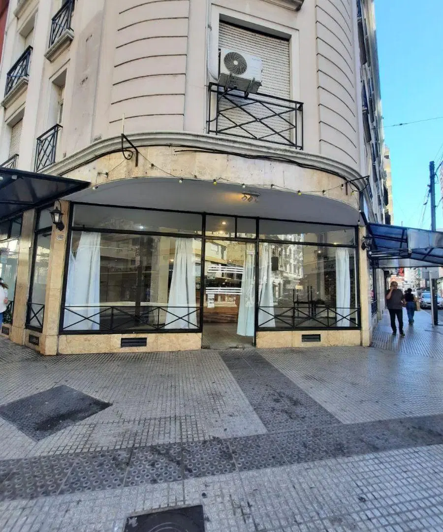 Local Comercial 120 m² en Esquina – Gran Visibilidad – Apto Gastronomía 1