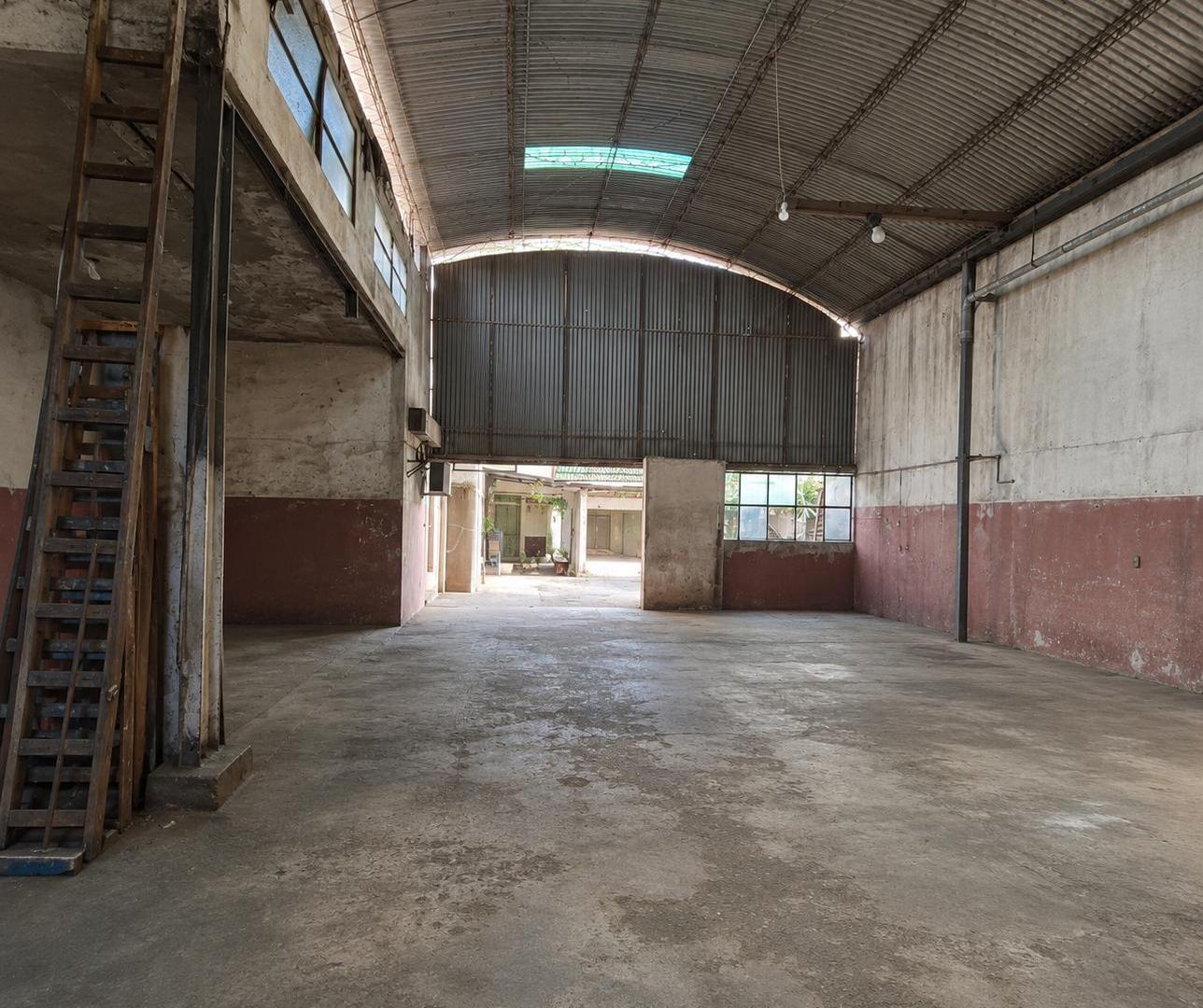 Foto de Dueño vende local+galpon+casa en cofico 2.000 usd renta mensual, imagen 5