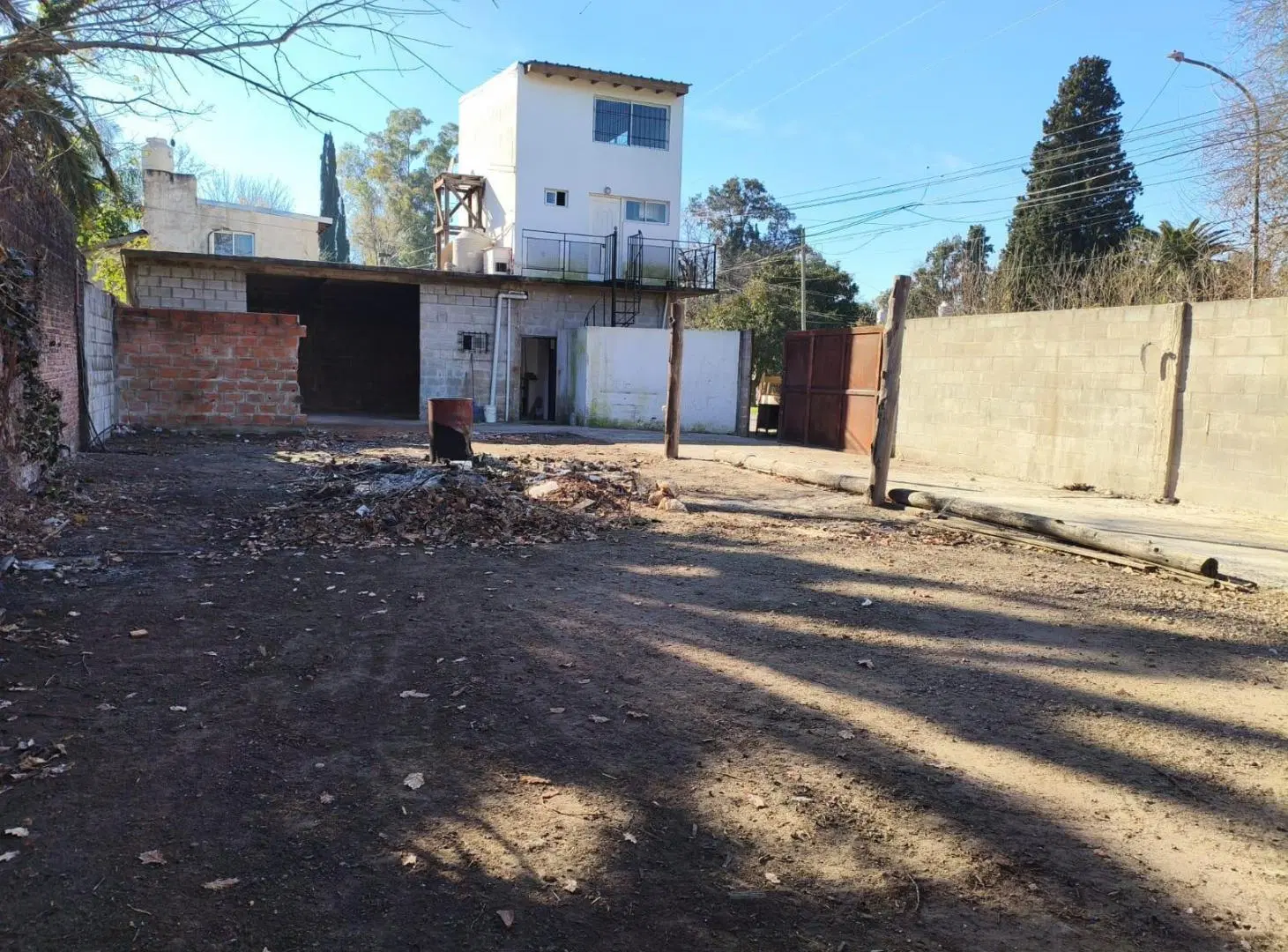 Terreno comercial en Pilar 5