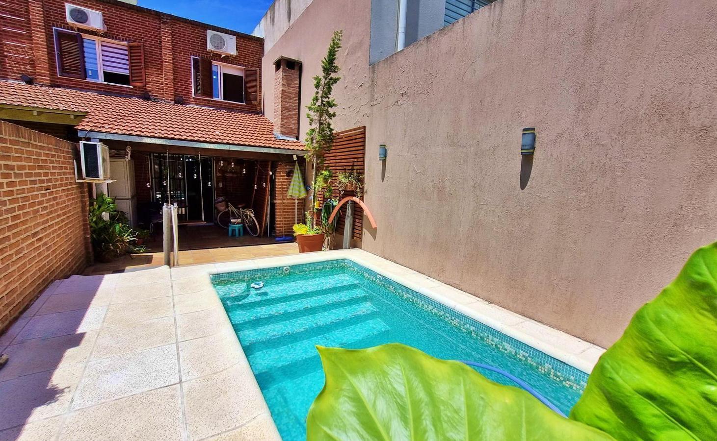Foto de Casa a la venta Parque chas, imagen 2