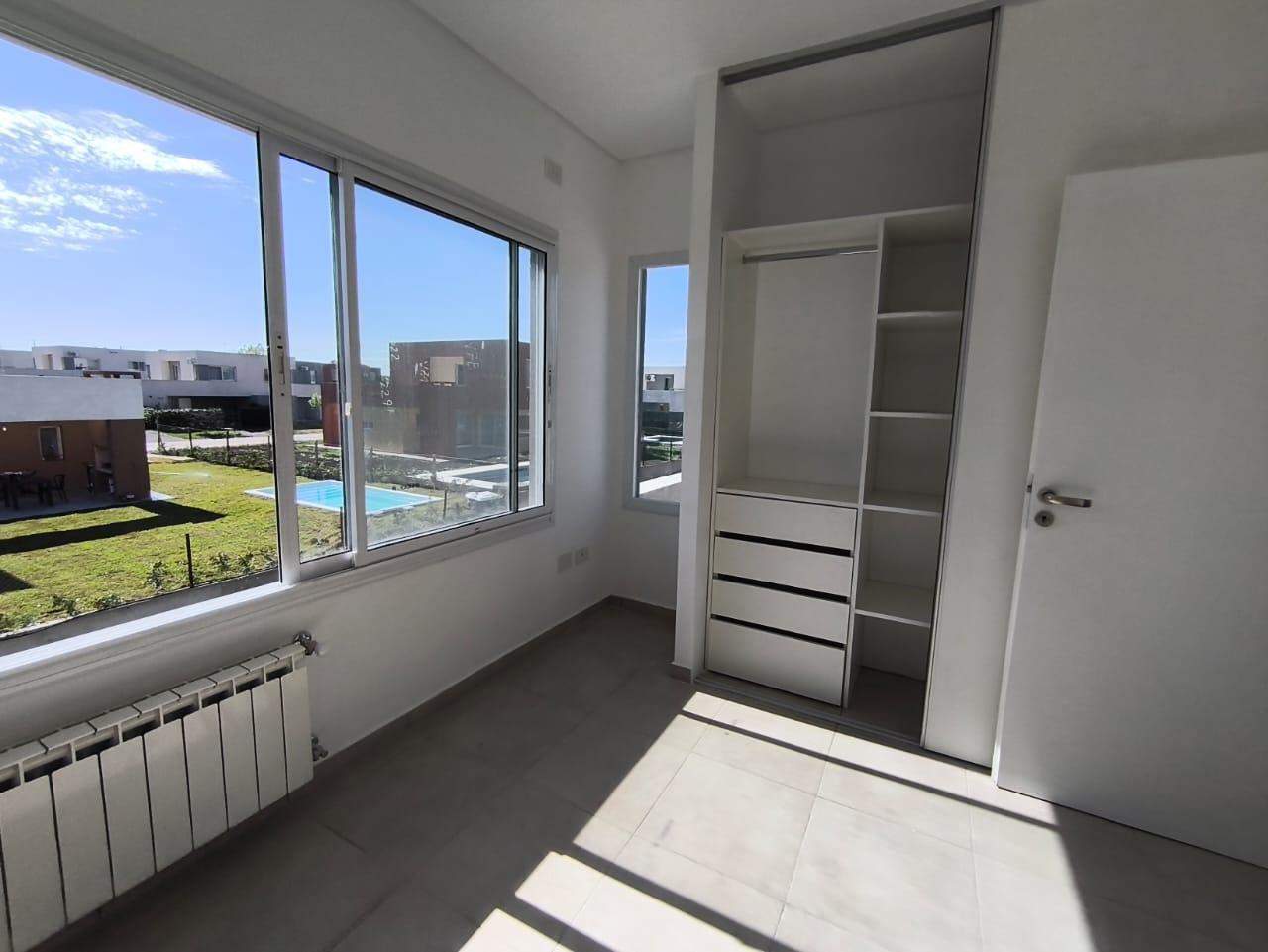 Foto de alquiler casa en barrio pilar del este, imagen 3