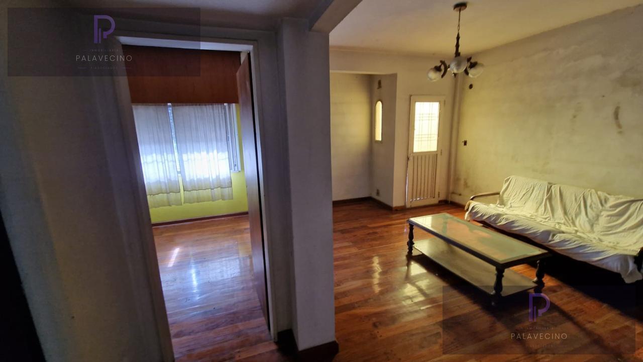 Foto de "VENTA CASA 5 AMB.+LOTE/COCHERA A.CRED.-GRAND BOURG", imagen 3