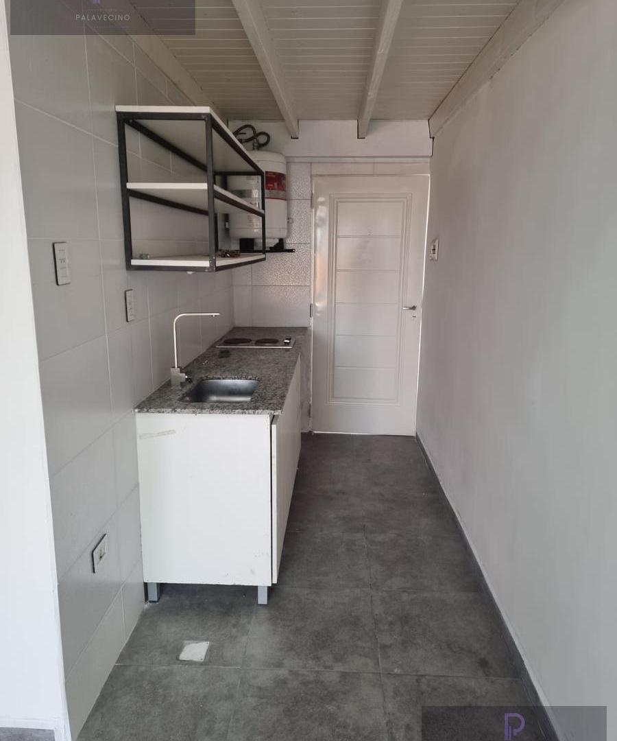 Foto de Venta departamento con entrepiso y balcon, imagen 4