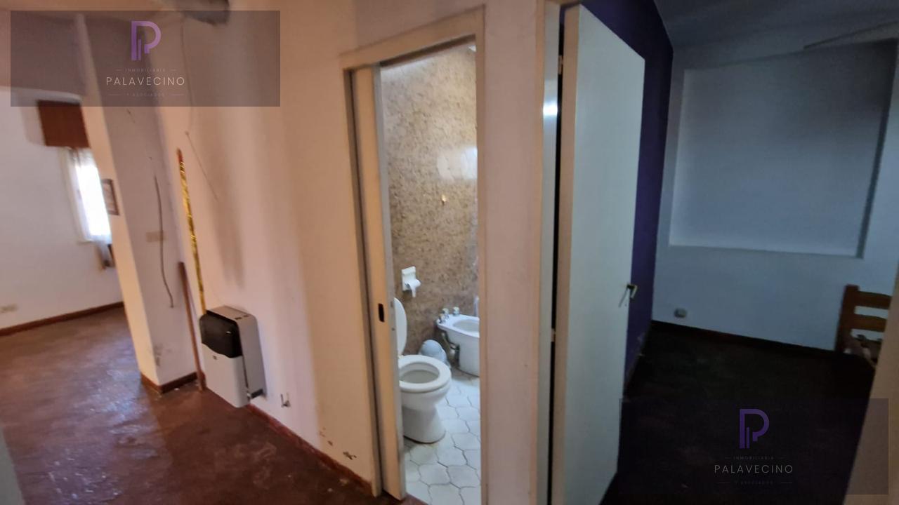 Foto de "VENTA CASA 5 AMB.+LOTE/COCHERA A.CRED.-GRAND BOURG", imagen 3