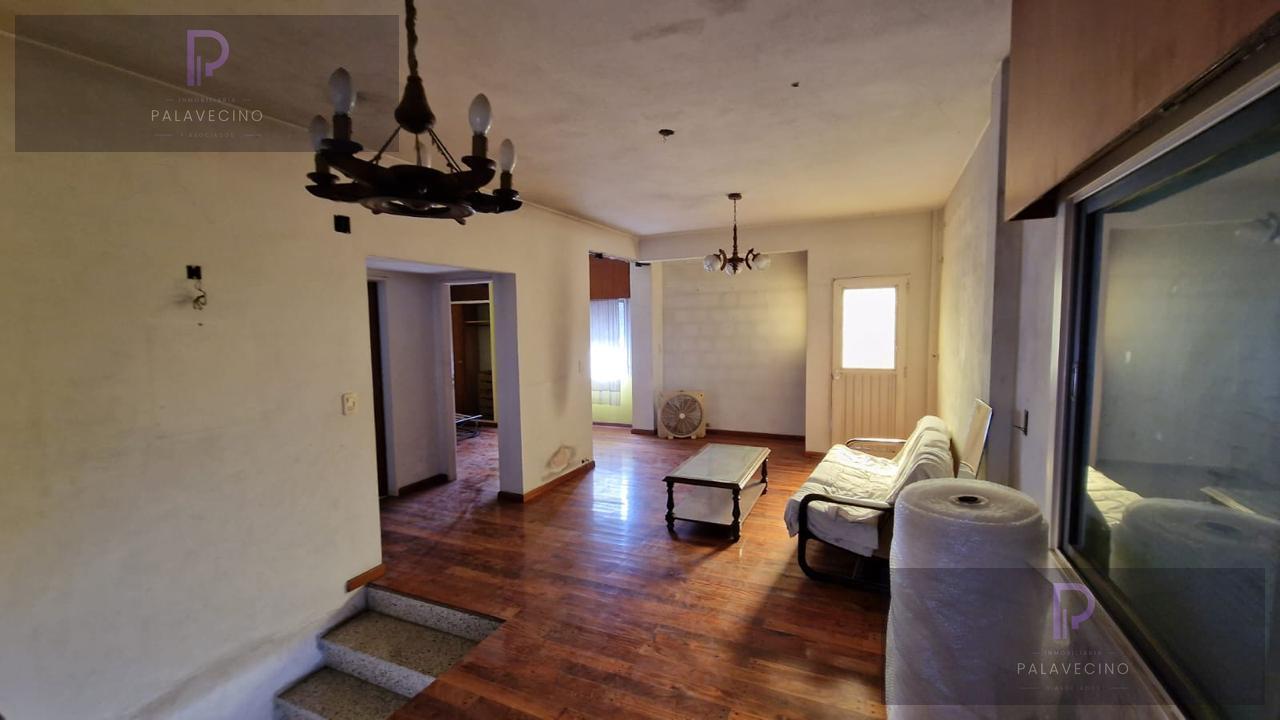 Foto de "VENTA CASA 5 AMB.+LOTE/COCHERA A.CRED.-GRAND BOURG", imagen 3