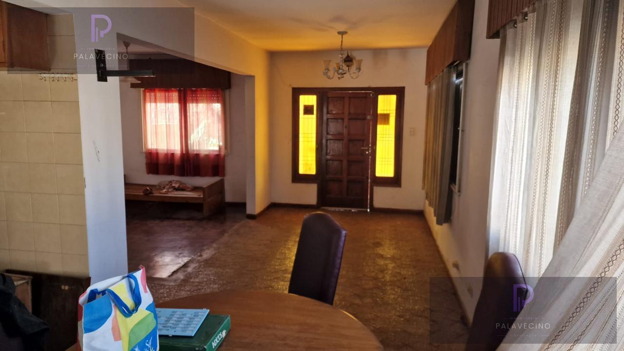 Foto de "VENTA CASA 5 AMB.+LOTE/COCHERA A.CRED.-GRAND BOURG", imagen 4