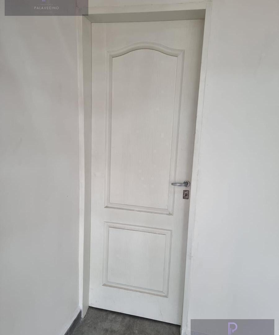 Foto de Venta departamento con entrepiso y balcon, imagen 3