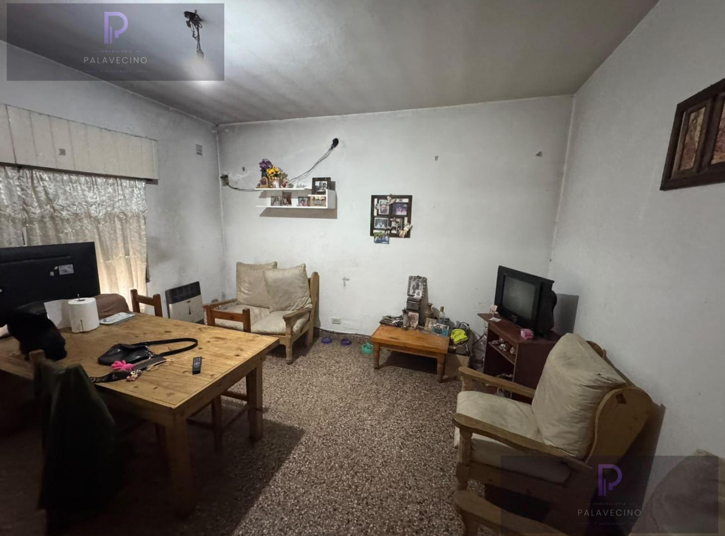 Foto de CASA 3 AMB. A REFACCIONAR (Techo de losa) - José C. Paz, imagen 4